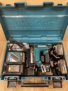 020♪おすすめ商品♪マキタ　makita 充電式タッカ ST421DRGX バッテリー×2 充電器セット