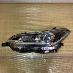 ★新品　未使用　TOYOTA 純正　LED カローラ　アクシオ　フィールダー NZE161G NRE161G 後期 左　ヘッドライト 81070-12k00 12-597 z★