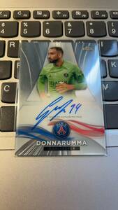 039: Donnarumma TOPPS on card AUTO 直筆サインカード 99枚限定 Paris Saint-Germain
