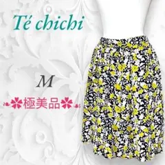 【極美品】Té chichi テチチ　花柄　総柄　フレアスカート　ネイビー　M