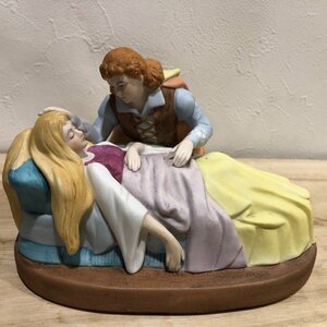 眠れる森の美女　眠り姫　童話　The 12 fairy Tale Sleepimg Beauty 陶器 人形 フィギリン 焼物 陶器 雑貨 置物 ビンテージ 骨董品 管1