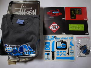 激レア・稀少★STUSSY ステューシー ★Survival Kit Tシャツ★M★グレイ★ランチボックス入り★キーホルダー・ステッカー・postcard付き