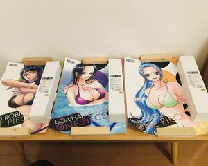 ☆未使用☆ ワンピース お風呂ポスター ver.水着 ボア・ハンコック ニコ・ロビン ネフェルタリ・ビビ ONE PIECE メモリアルログ 限定 A3