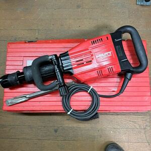 【動作確認済】 HILTI コンクリートハンマー TE 905-AVR 送料無料 領収書発行可 チゼルおまけつき