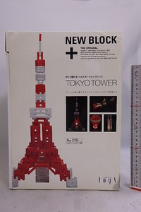東京タワー　イルミネ-ション付き　立体パズル　ＮＥＷ・ＢＬＯＣＫ　部品動作確認済み　キレイです運賃表が最後に記入