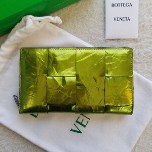 新品 BOTTEGA VENETA ボッテガヴェネタ カセット ジップ アラウンド 長財布 クロロフィル/ブラック 651368V1Y633563 国内完売 入手困難