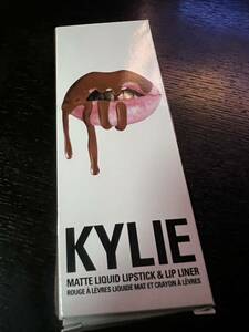 KYLIE カイリーコスメチック lipkit リップキット 新品未使用 箱付きDOLCE K