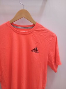 ★E079 adidas 半袖Tシャツ スポーツブランドＴシャツ サイズM 明るいオレンジ 