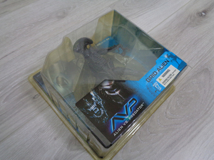 AVP グリッド エイリアン マクファーレン・トイズ 2004年 エイリアン vs プレデター 新品 未開封