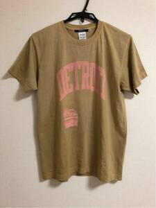 ARTIFUCT JAZZY SPORT Tシャツ