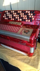 アコーディオン　Scandalli button accordion C配列　LM二列リードベース切り替えボタン無し。コンパクトサイズ　自宅個人練習向き