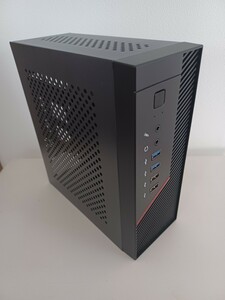 Mini ITX ケース　229×90×215 PC パーツ Flex - ATX 対応　PCI スロット 付き　ミニ ブラック