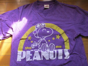 即決あり！　早い者勝ち！　PEANUTS　スヌーピー　Tシャツ　Lサイズ　紫　UNITED FEATURE SYNDICATE