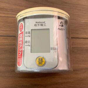 中古・松下電工　National　一体型手くび血圧計　EW280　使用感あり