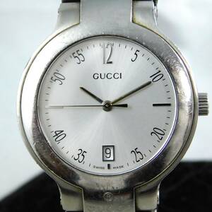 稼働〇 グッチ 8900M メンズ シルバー 腕時計 クオーツ GUCCI