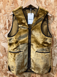 ★BARBOUR FUR LINER VEST // SIZE.36