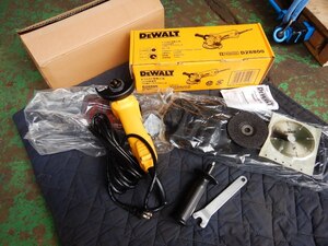 即決税0円未使用長期保管品DEWALTディスクグラインダーD28800 100mm径 ダイヤモンドホイール付 ナイロンケース付