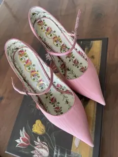 Gucci ピンク　パンプス　36 花柄 フローラル ヒール