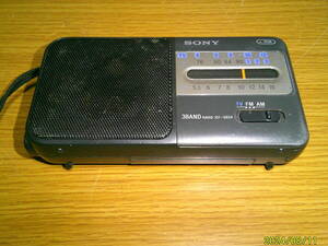 ★★ポータブルラジオ　SONY　3BAND AM/FM　C-3