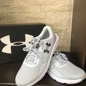 新品未使用　アンダーアーマー　under armour スニーカー　チャージドパスート3　30cm