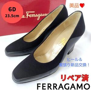 美品箱付き☆フェラガモ【Ferragamo】切り替え ロゴヒール パンプス 黒