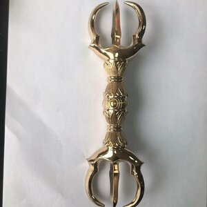 「密教法具 寺院用仏具」極上品 真言宗 三鈷杵 真鍮製磨き仕上げ 長さ 22cm