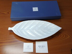 A1187 栗原はるみ 新品未使用 リーフ型 皿 箱付き 直径35cm 洋食器 share with Kurihara harumi ホワイト