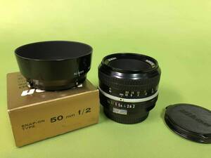 ニコン ニッコール ５０mm F２ 非Ai きれいな標準レンズ