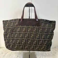 FENDI 　フェンディ　トートバッグ　ズッカ　ハンドバッグ