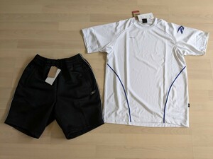 Sサイズ　上下セット　半袖Tシャツ + ハーフパンツ　Reebok リーボック 新品 スポーツ 日本製　男女兼用 体操服 黒 ホワイト