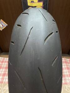 中古MCタイヤ 2022年製造 DUNLOP SPORTMAX ROADSPORT2 180/55ZR17 ダンロップ スポーツマックス ロードスポーツ2 180 55 17 2122 A3116