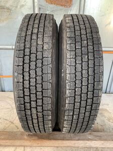 引取り可能！225/90R17.5 BRIDGESTONE W910 19年 14mm 中古スタッドレス再生２本