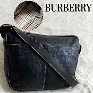 美品 BURBERRY ステッチ ノバチェック ワンショルダーバッグ ゴールド バーバリー ショルダーバッグ ハーフムーン 三日月 金具 ロゴ