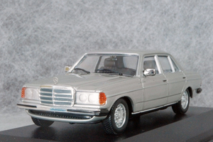 ● 1/43 メルセデス ベンツ 〓 230E ( W123 ) / 1982年 シルバー 〓 Mercedes Benz