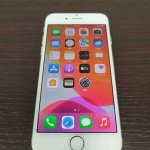 【中古・ジャンク】SIMフリー iPhone7 32GB シルバー MNCJ2J/A バッテリー最大容量93% 利用制限〇 au版