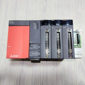 MITSUBISHI 三菱電機PLC シーケンサ Q00UJCPU/QX41×2/QY41Pセット 