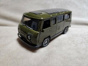 これは珍しい！ 1/32 VIVANT ズベズダ UAZ3909 ブハンカ バン ロシア ソビエト