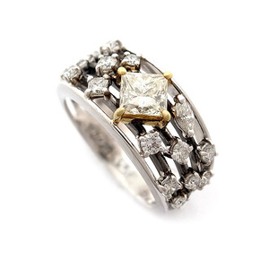 【緑屋質屋】田崎(タサキ・TASAKI) ダイヤモンド リング 0.75ct K18WG/YG【中古】