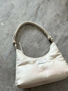 ホワイト Maison Margiela hobobag トートバッグ　羊革　展示品