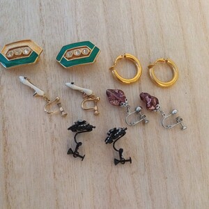 ■Ｋ1289 ヴィンテージイヤリング　まとめて5個　まとめ売り　レデース　アクセサリー　中古品　ジャンク品　送料￥230