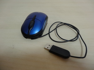 [送料無料 即決] Logitec Notebook optical mouse plus+ 有線巻き取り式マウス M-UV94 USED