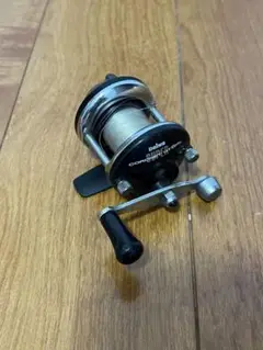 中古 daiwa リール ダイワ ST5RL CORONET