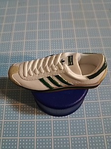 ペプシコーラ　adidas アディダス　ボトルキャップ ④ CTRY