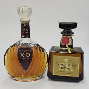 E101097(0659-601/SK3000【千葉県内のみ発送】酒　2本まとめ　SUNTORY BRANDY　DELUXE XO　40%　700ml/ウイスキー　ROYAL　720ml　43%