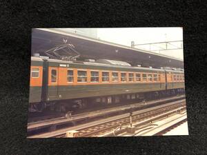 【昔の鉄道写真】LC260-28■東京駅■8707M■モハ167＋モハ166■昭56.1.24■国鉄/国電■r-64