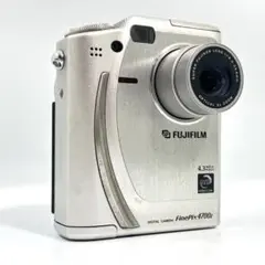 FUJIFILM FinePix 4700Z デジカメ　単三電池