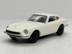 ■★サークルＫサンクス　ニッサン・フェアレディZミニカーコレクション　Z-L(S30) 1969（ホワイト／KYOSHO／1：100スケール）