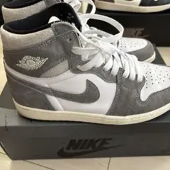 NIKE Air Jordan 1 スモークグレー