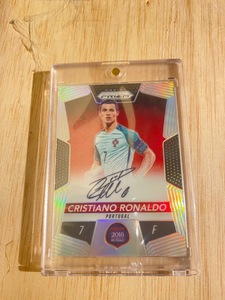 ロナウド　直筆直書きサインカード　PANINI Prizm World cup RUSSIA RONALDO ROAD to RUSSIA オンカード　オート　ポルトガル代表　レアル