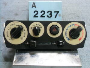 A2237:ミラ ジーノ/L700S⑯ミニライト エアコンスイッチ 中古品